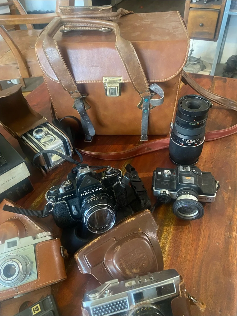 Vintage Mixed Film Cameras Bundle - Brown Leather Cases